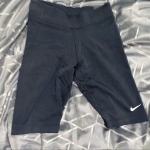 SOLD Nike tight fit biker shorts